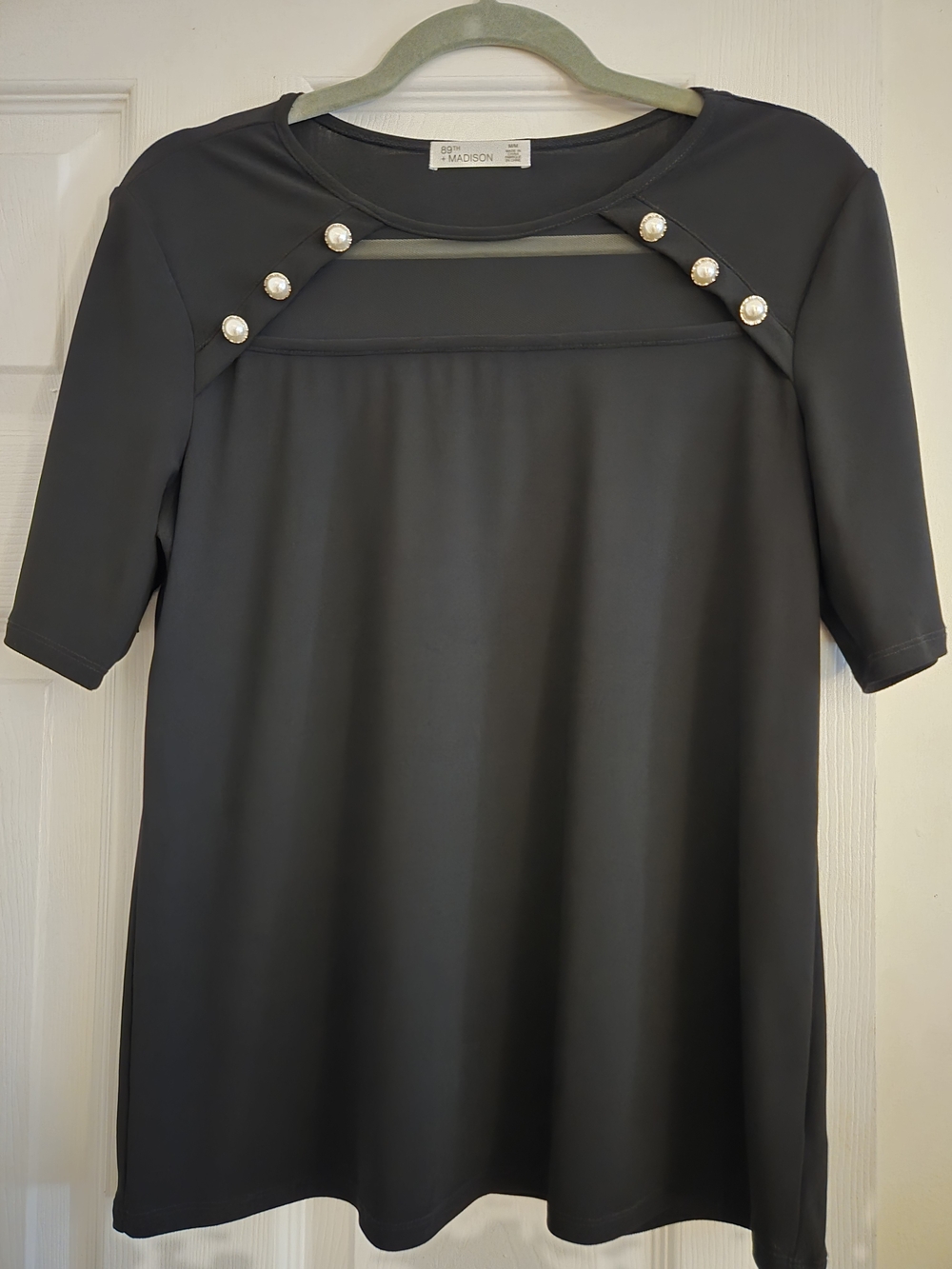 89th & Madison Black Long Sleeve Pearl-Accent Dress